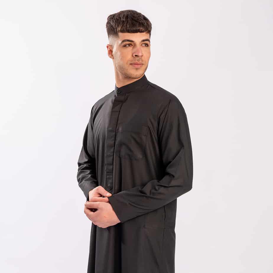 Mix business with style easily with White Kuwaiti thobes!