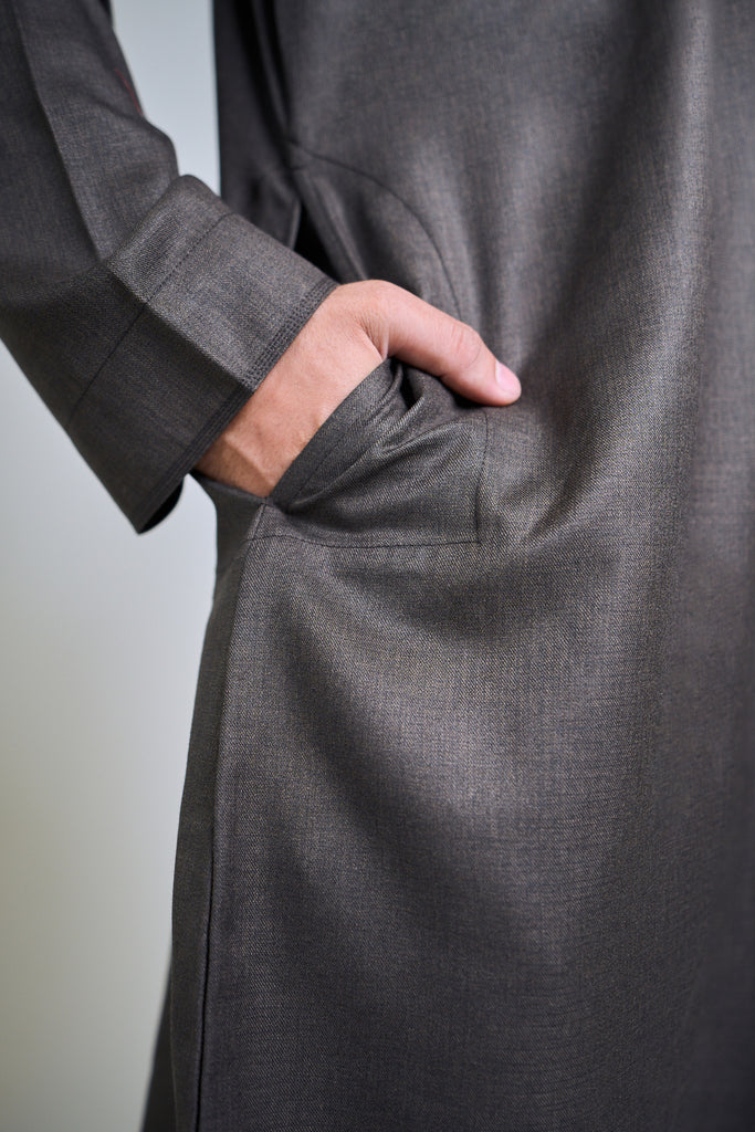 Thobe Grey Close Up | Grey Jubba Detail | Hub Alhaya